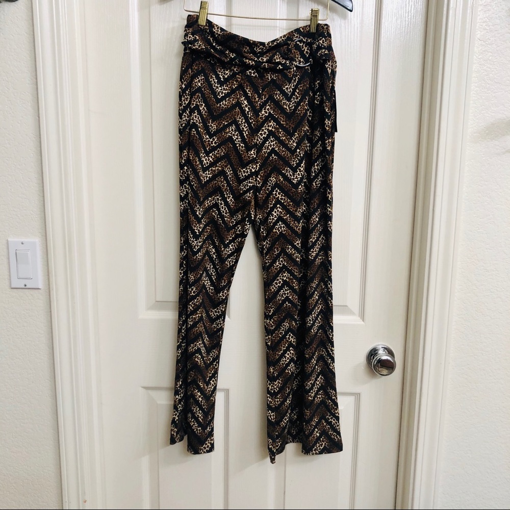 NWT Robert Louis Stretchy Cheetah Chevron Print Wide Leg Pants